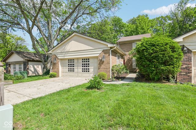 5214 Fawn Hill Court, Indianapolis, IN 46226