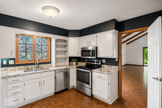 5214 Fawn Hill Court, Indianapolis, IN 46226