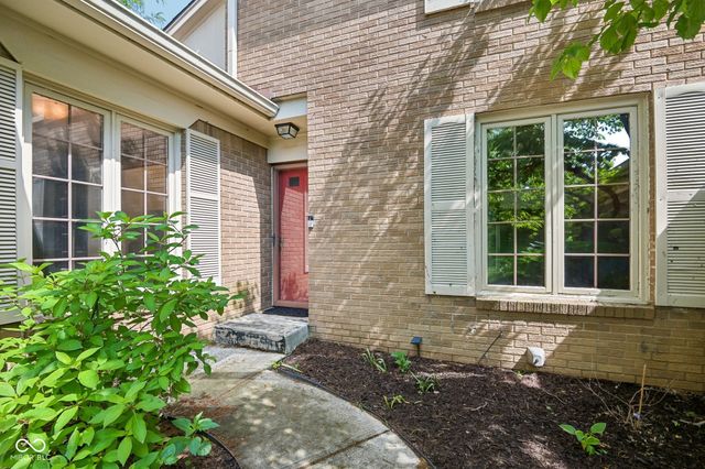 5214 Fawn Hill Court, Indianapolis, IN 46226