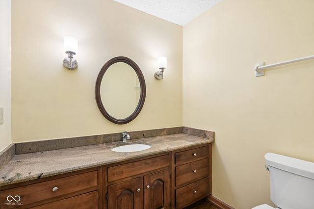 5214 Fawn Hill Court, Indianapolis, IN 46226