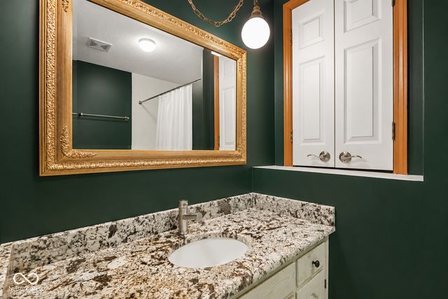 5214 Fawn Hill Court, Indianapolis, IN 46226
