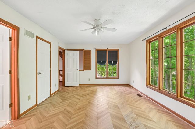 5214 Fawn Hill Court, Indianapolis, IN 46226