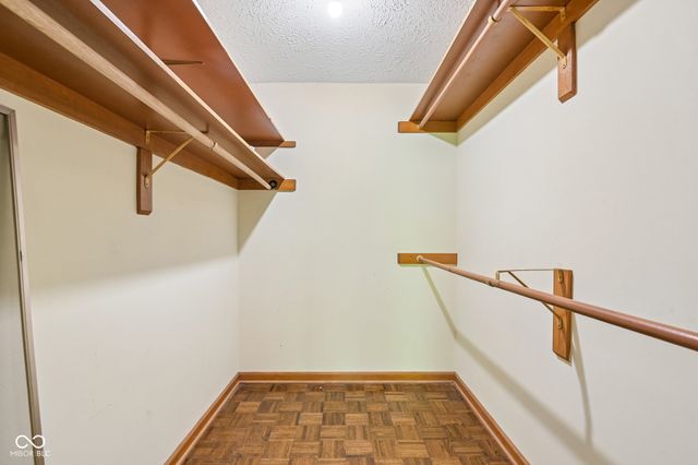 5214 Fawn Hill Court, Indianapolis, IN 46226