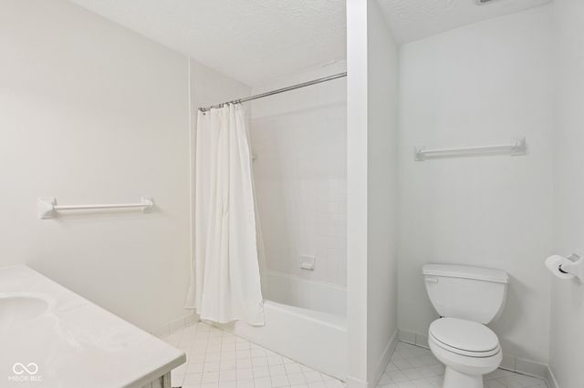 5214 Fawn Hill Court, Indianapolis, IN 46226