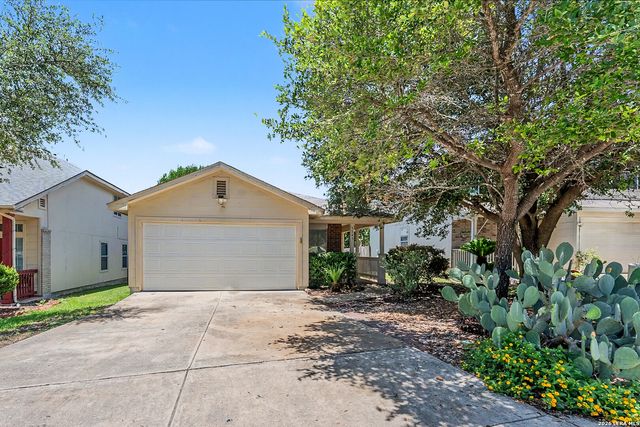 5543 Christina Path, San Antonio, TX 78247