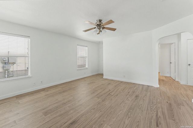 5543 Christina Path, San Antonio, TX 78247
