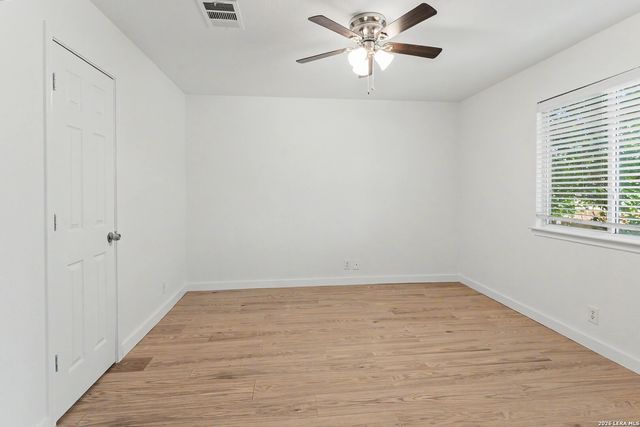 5543 Christina Path, San Antonio, TX 78247