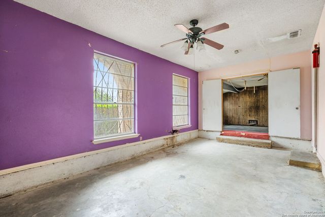 1103 Shadwell, San Antonio, TX 78228