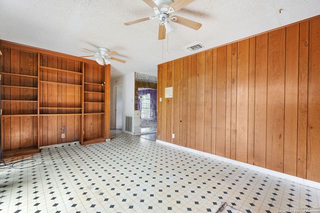 1103 Shadwell, San Antonio, TX 78228