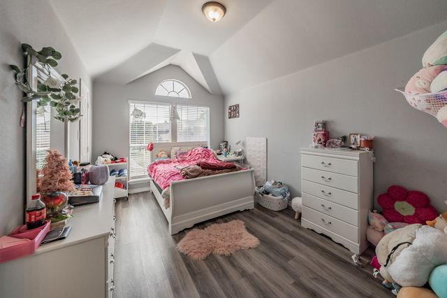 5243 W Cove Way, Grand Prairie, TX 75052