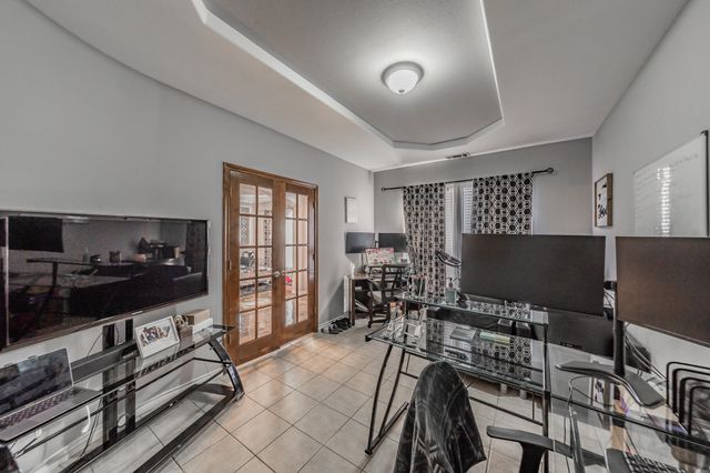 5243 W Cove Way, Grand Prairie, TX 75052