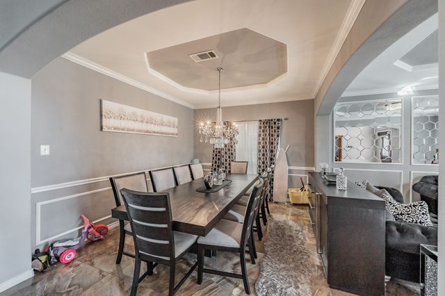 5243 W Cove Way, Grand Prairie, TX 75052