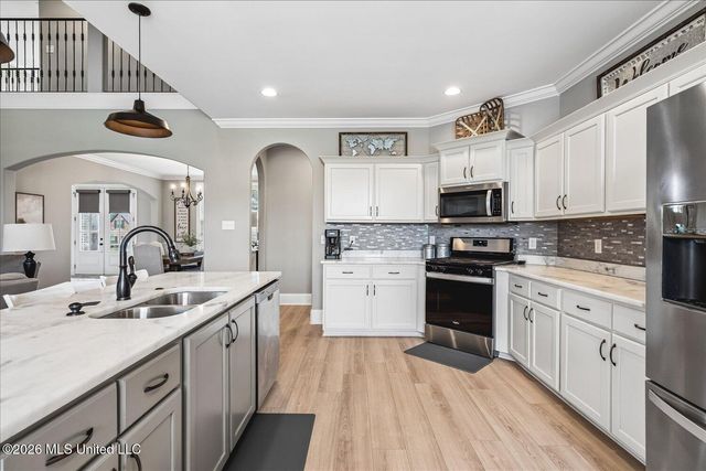 3941 Summer Pointe Drive, Olive Branch, MS 38654