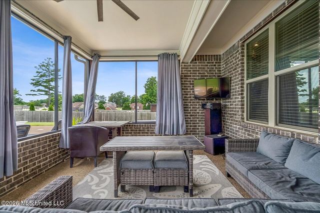 3941 Summer Pointe Drive, Olive Branch, MS 38654