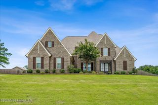 3941 Summer Pointe Drive, Olive Branch, MS 38654