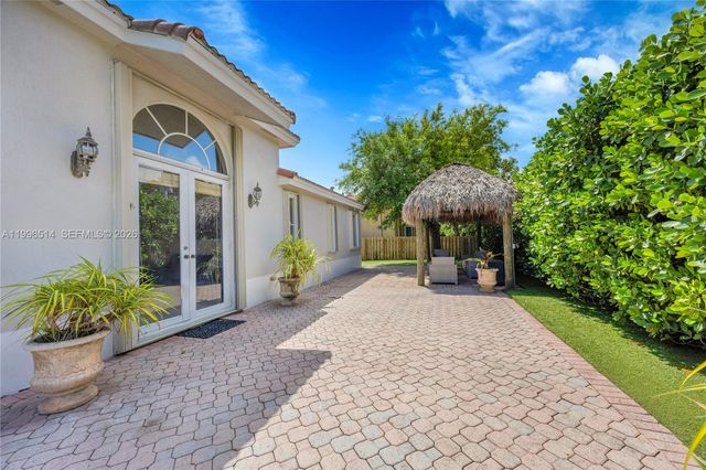 16000 SW 91st Ct, Palmetto Bay, FL 33157