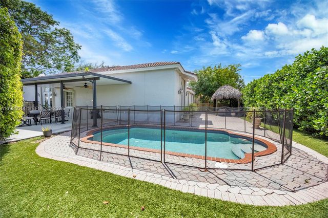 16000 SW 91st Ct, Palmetto Bay, FL 33157