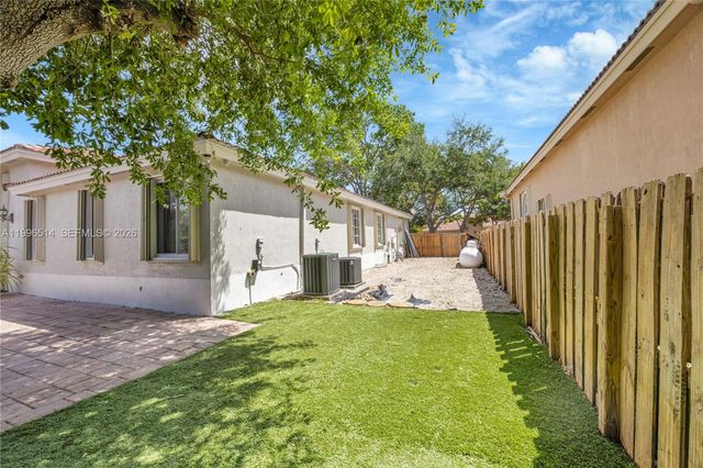 16000 SW 91st Ct, Palmetto Bay, FL 33157