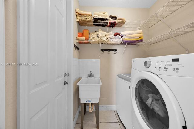 16000 SW 91st Ct, Palmetto Bay, FL 33157