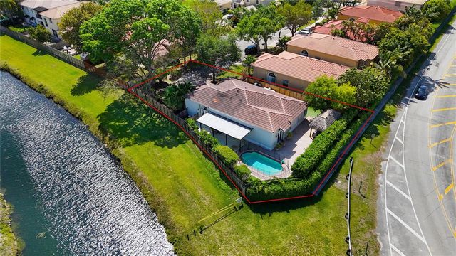 16000 SW 91st Ct, Palmetto Bay, FL 33157