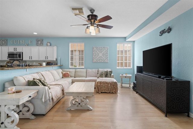 13990 SW 274th Ter, Homestead, FL 33032