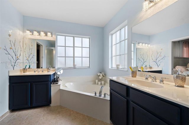 13990 SW 274th Ter, Homestead, FL 33032