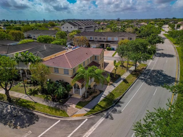 13990 SW 274th Ter, Homestead, FL 33032