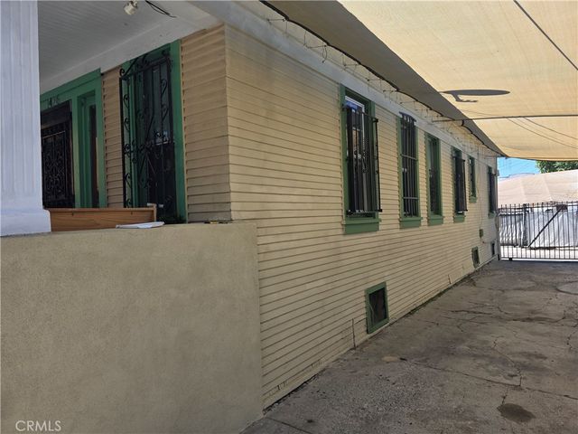 1472 E 23rd, Los Angeles, CA 90011