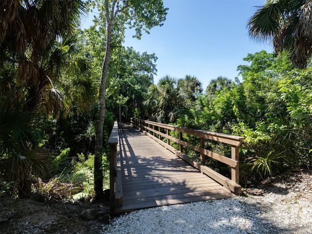 764 SAWGRASS BRIDGE ROAD, Venice, FL 34292