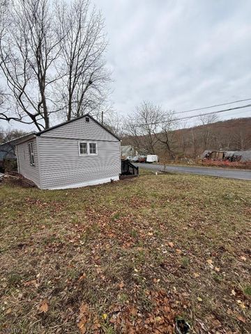 49 E Shore Trl, Hardyston Twp., NJ 07460