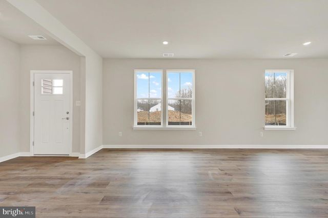 1163 RESORT BLVD, Dover, DE 19904