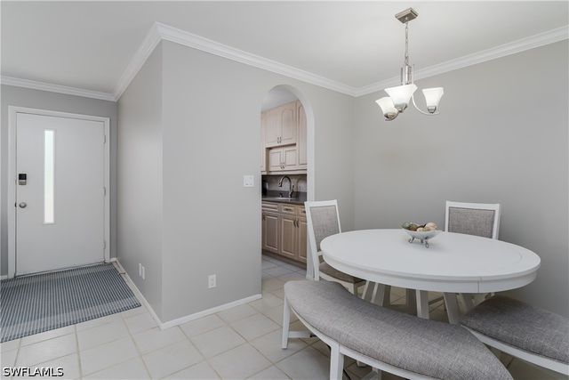 1100 Gulf Shore BLVD N 306, Naples, FL 34102