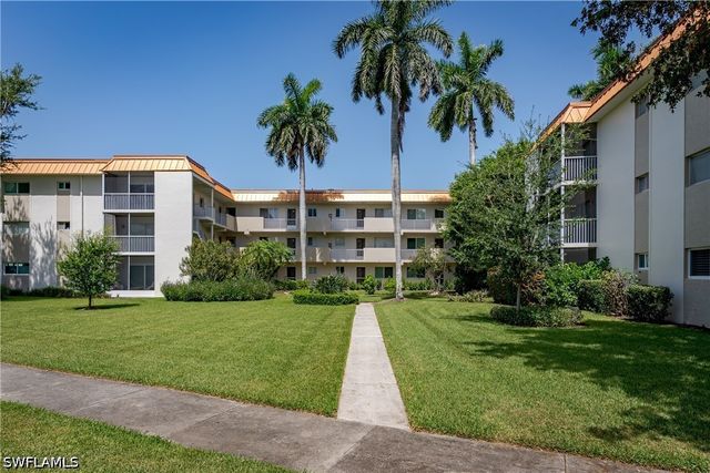 1100 Gulf Shore BLVD N 306, Naples, FL 34102