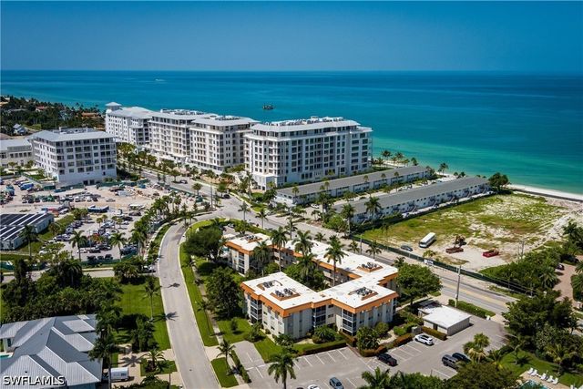 1100 Gulf Shore BLVD N 306, Naples, FL 34102