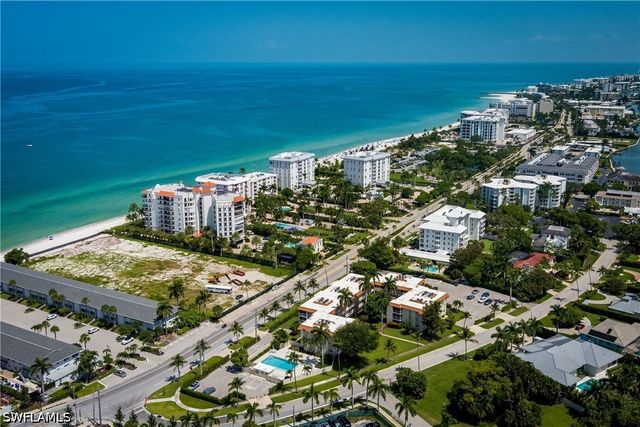 1100 Gulf Shore BLVD N 306, Naples, FL 34102