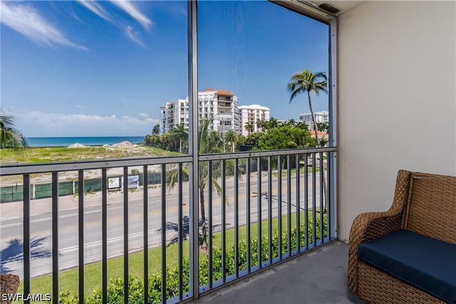 1100 Gulf Shore BLVD N 306, Naples, FL 34102