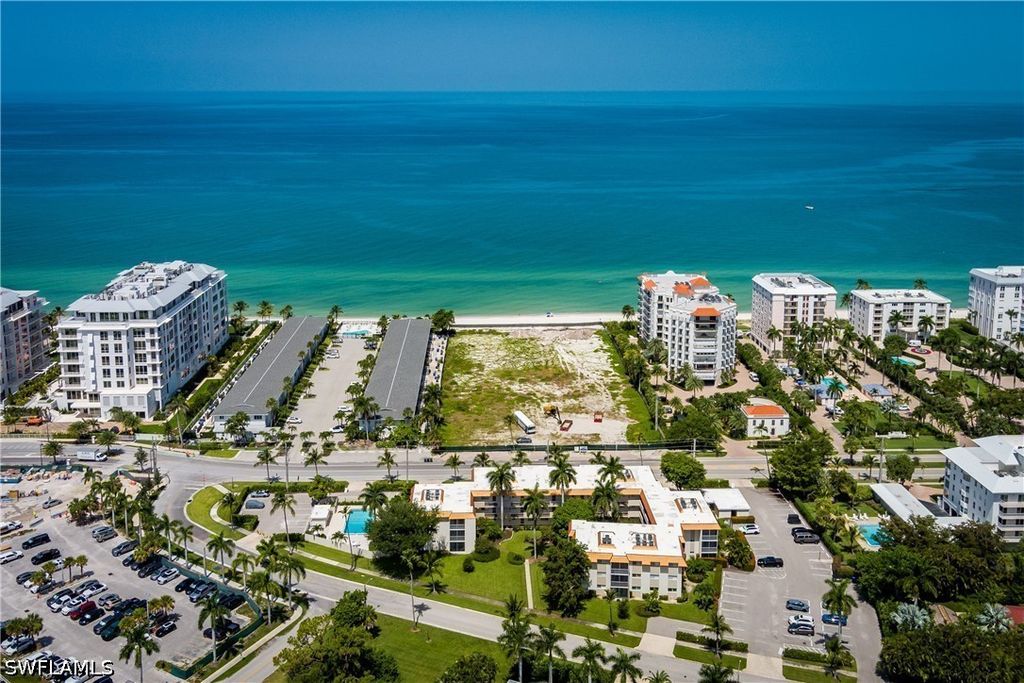 1100 Gulf Shore BLVD N 306, Naples, FL 34102