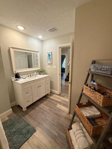 1401 12th Street, Galveston, TX 77550