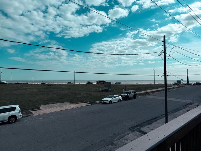 1401 12th Street, Galveston, TX 77550