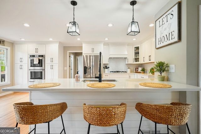 1514 Mosswood Lane, Woodstock, GA 30189