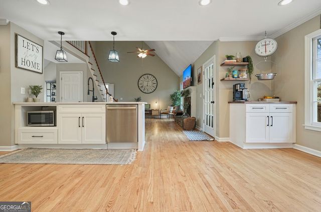 1514 Mosswood Lane, Woodstock, GA 30189