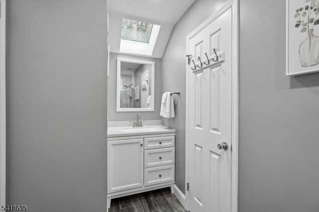 62 Blackburne Ter, West Orange Twp., NJ 07052