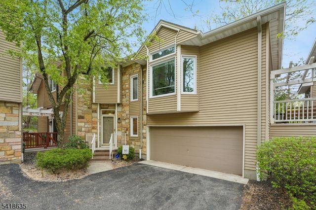 62 Blackburne Ter, West Orange Twp., NJ 07052
