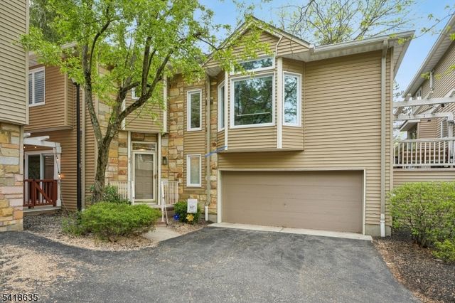 62 Blackburne Ter, West Orange Twp., NJ 07052