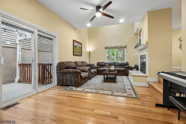 62 Blackburne Ter, West Orange Twp., NJ 07052