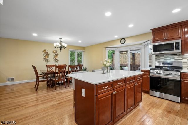 62 Blackburne Ter, West Orange Twp., NJ 07052