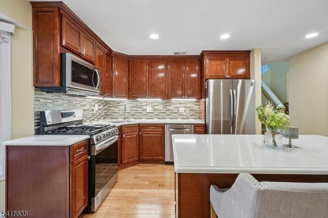 62 Blackburne Ter, West Orange Twp., NJ 07052