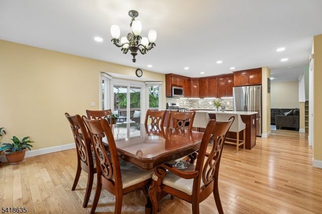 62 Blackburne Ter, West Orange Twp., NJ 07052