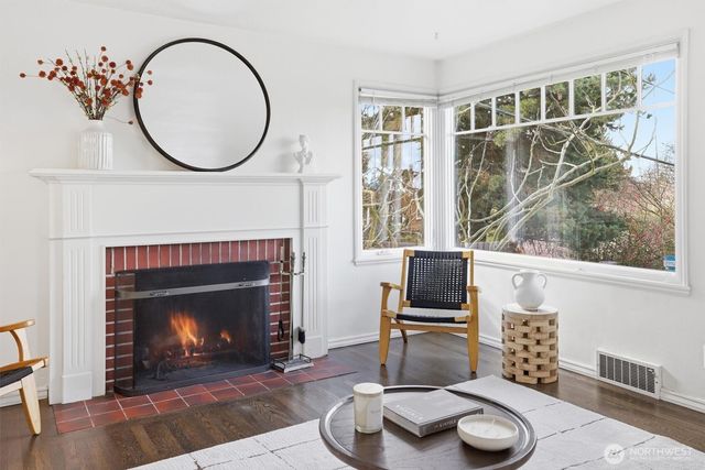 1215 W Armour Street, Seattle, WA 98119