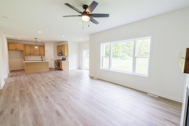 503 Teri Lee Lane, Orfordville, WI 53576